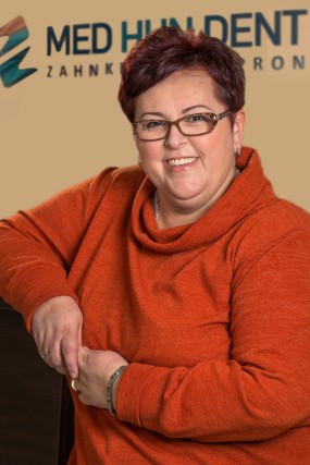 Dr Tóth Melinda